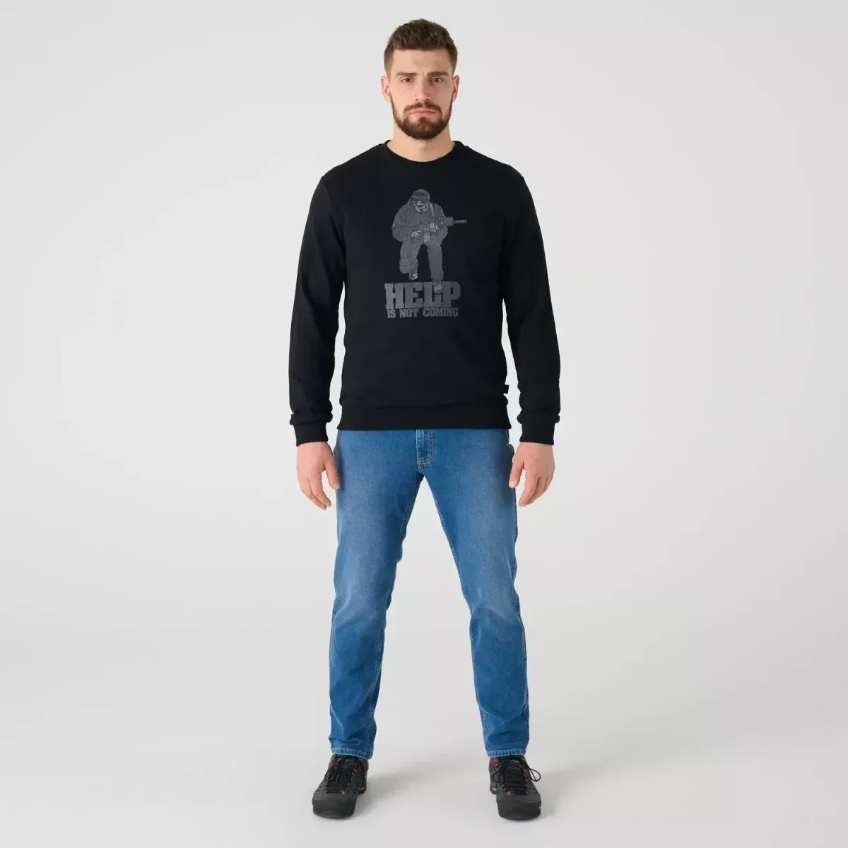 Свитшот Crewneck — вид сзади